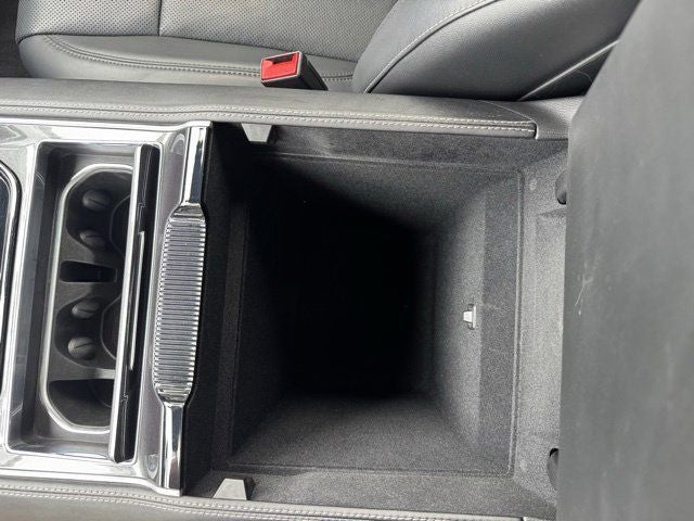2024 Jeep Wagoneer Base