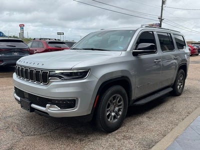 2024 Jeep Wagoneer Base