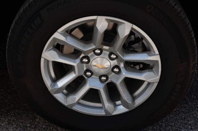 2025 Chevrolet Suburban LT