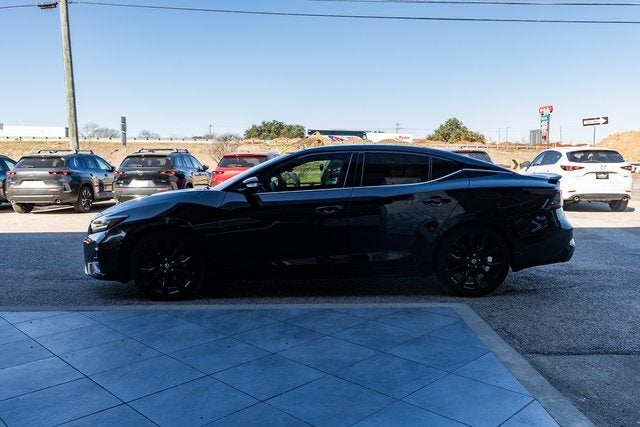 2019 Nissan Maxima SR