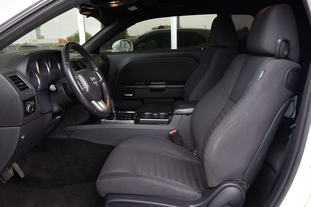 2011 Dodge Challenger Base