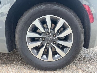 2023 Chrysler Pacifica Hybrid Touring L