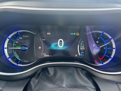 2023 Chrysler Pacifica Hybrid Touring L