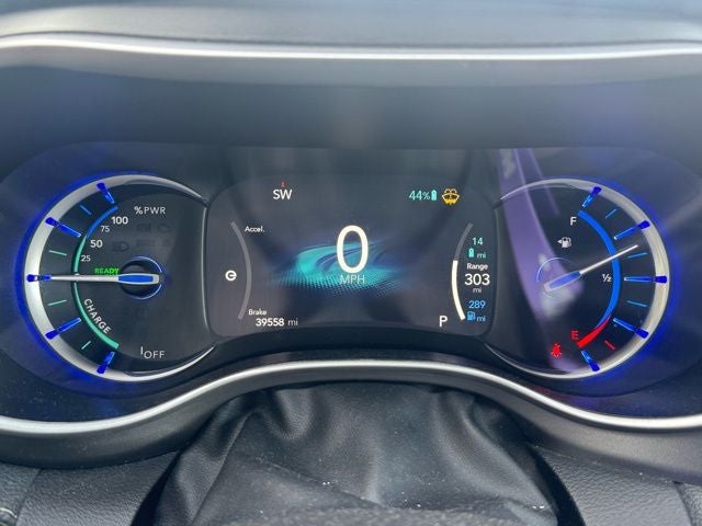 2023 Chrysler Pacifica Hybrid Touring L