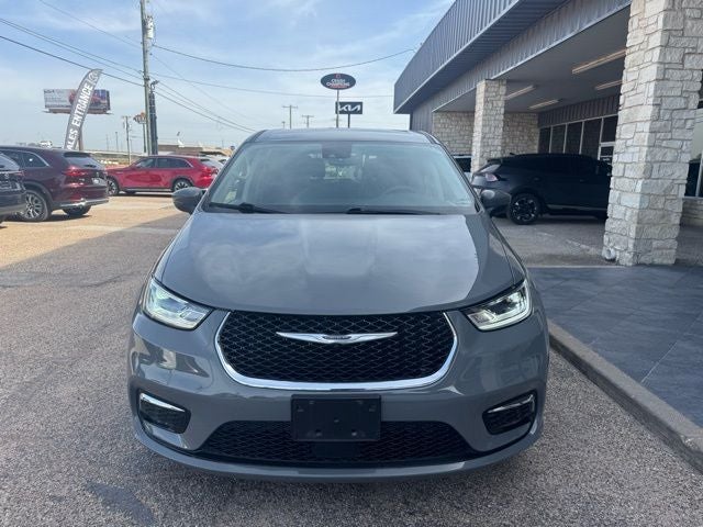 2023 Chrysler Pacifica Hybrid Touring L