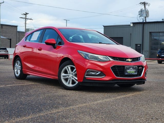 2017 Chevrolet Cruze LT Hatchback Auto's photo