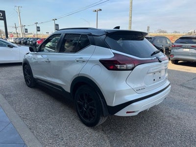 2023 Nissan Kicks SR
