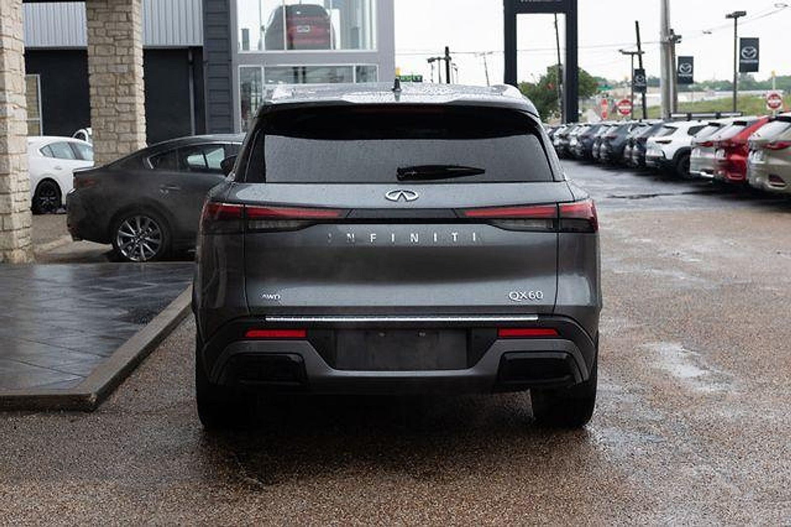 2023 INFINITI QX60 LUXE