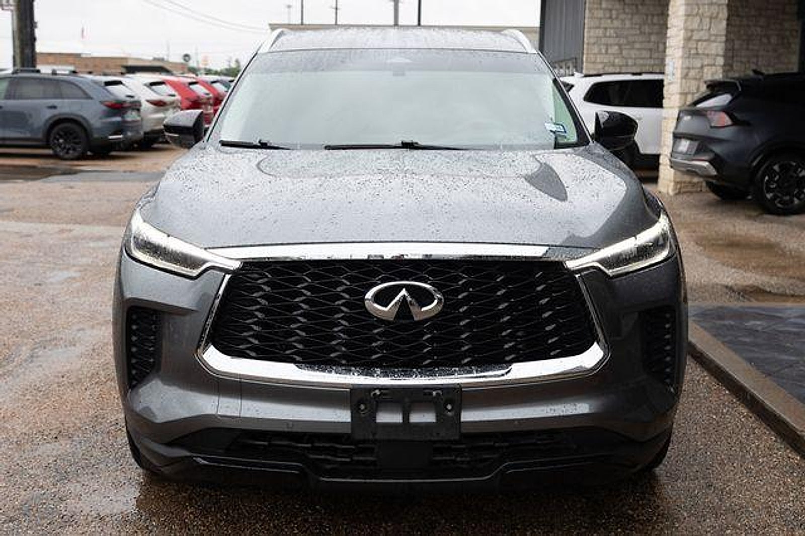 2023 INFINITI QX60 LUXE