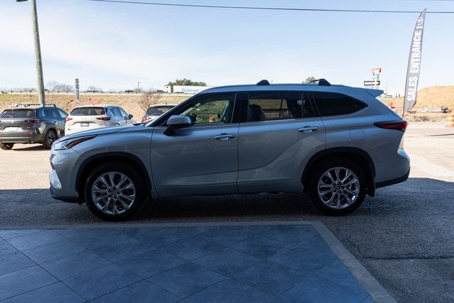 2023 Toyota Highlander Hybrid Limited