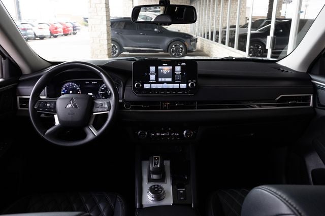 2024 Mitsubishi Outlander SEL